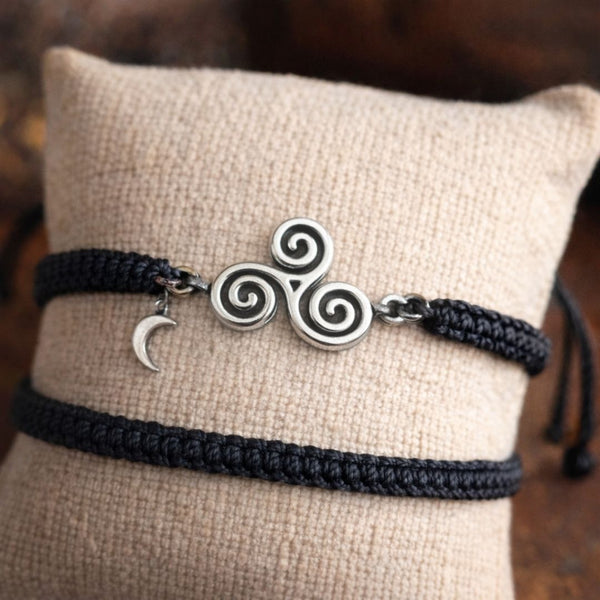Crea un bracciale celtico in macramè: impara i nodi fondamentali per creare decorazioni uniche