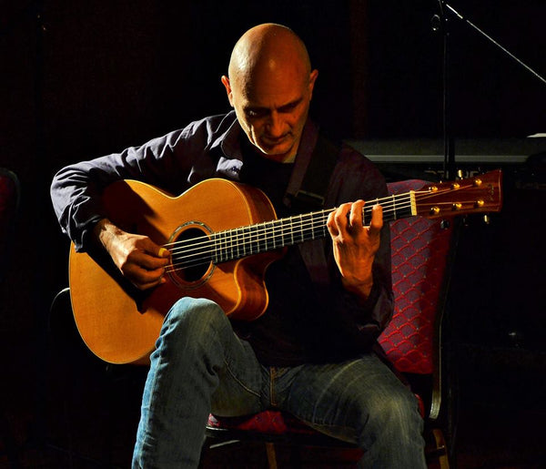 ACOUSTIC GUITAR - FINGERPICKING